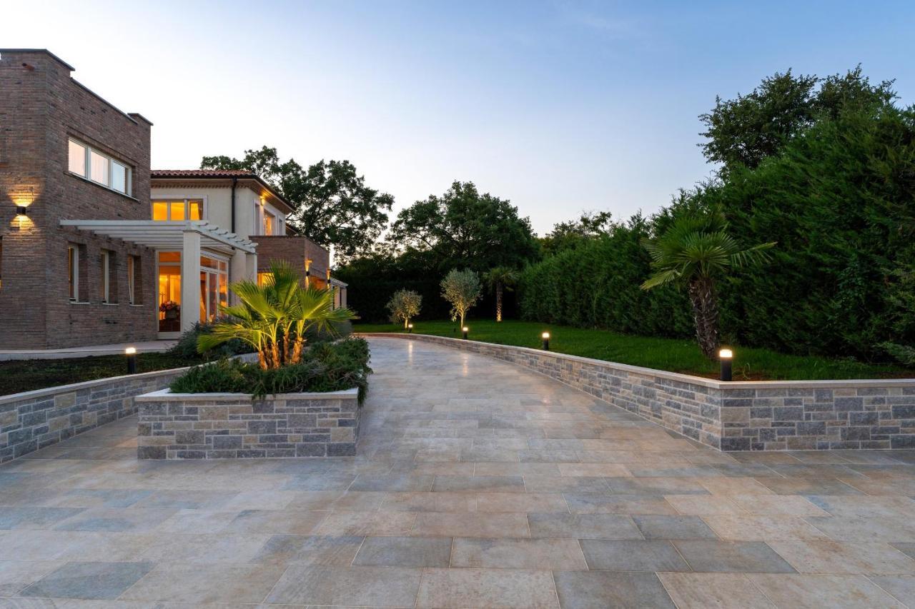 Lionea Villa Porec Exterior photo